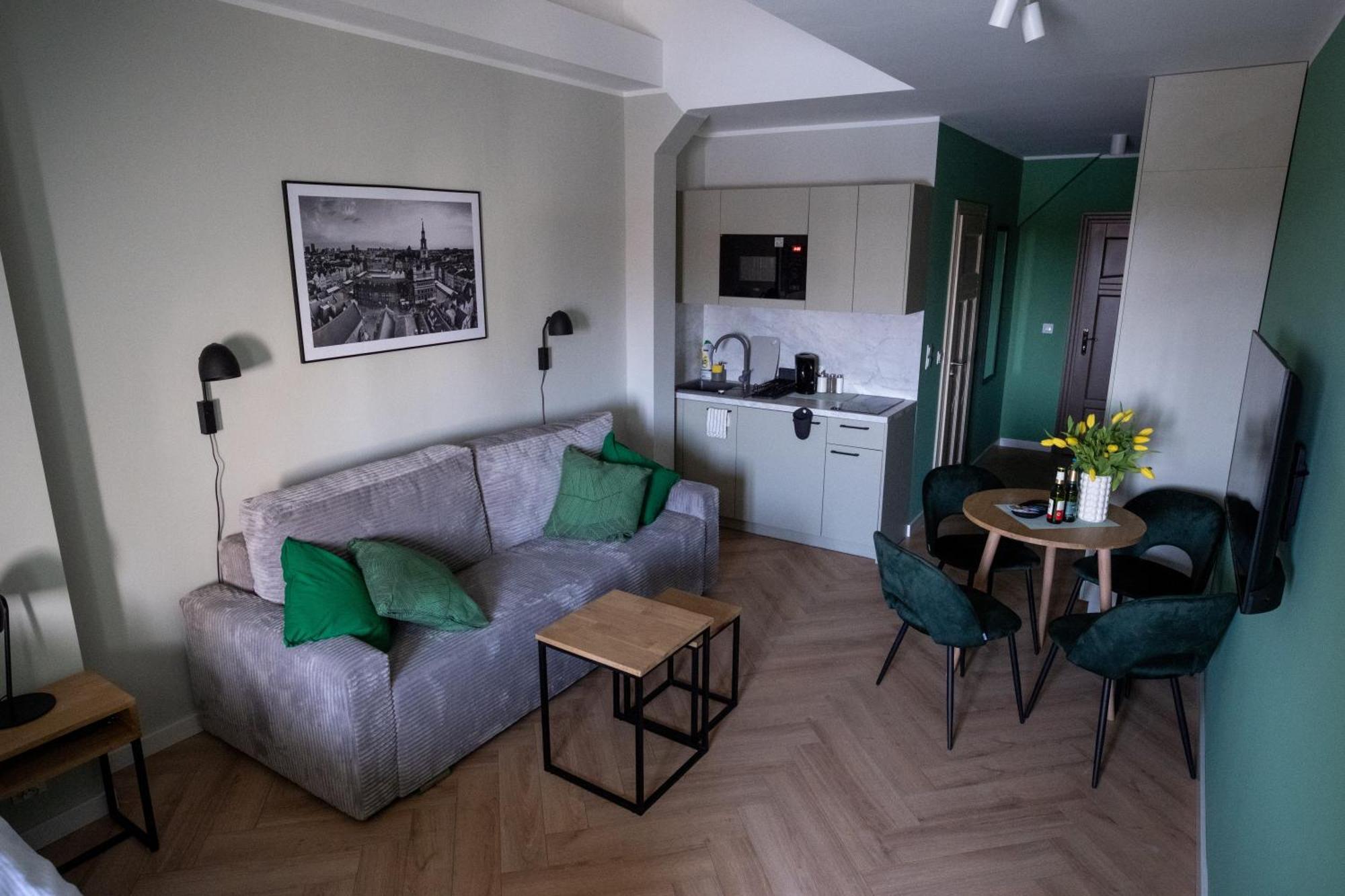 Apartamenty Drevny Kocur Poznan Bagian luar foto